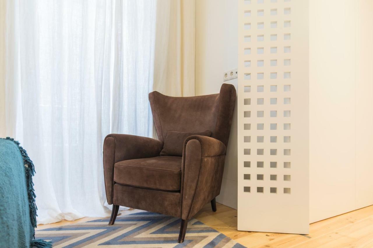 Charming 2 Bedroom Apartment In Baixa Chiado Lisbon Exterior photo