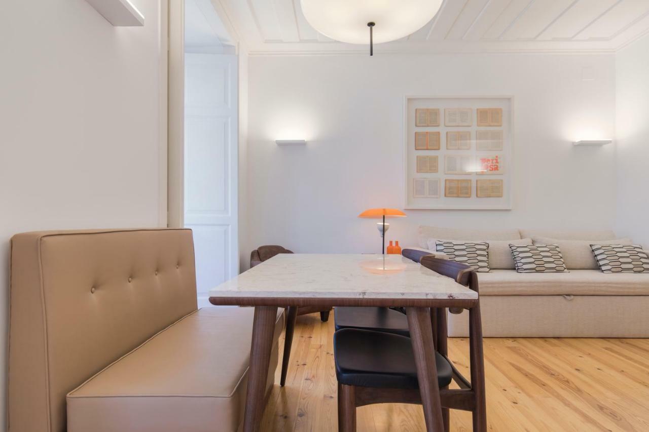 Charming 2 Bedroom Apartment In Baixa Chiado Lisbon Exterior photo